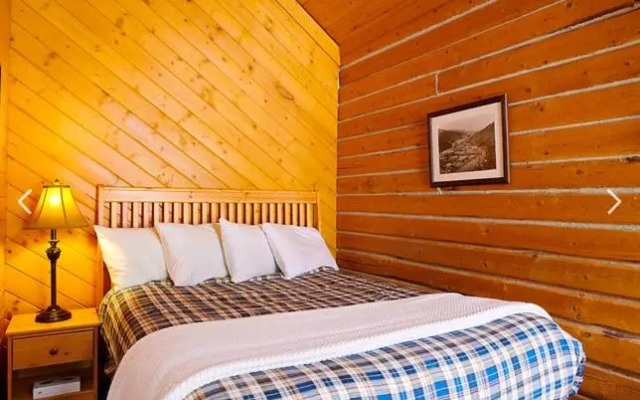 Klondike Kate's Cabins