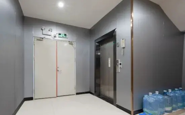 Xiaoluchenke Premium (Guangzhou Fangcun Guanggang New City, Hedong Metro Station)