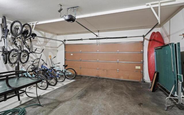 3 Tumalo-AC-Hot Tub-4BR/3BA