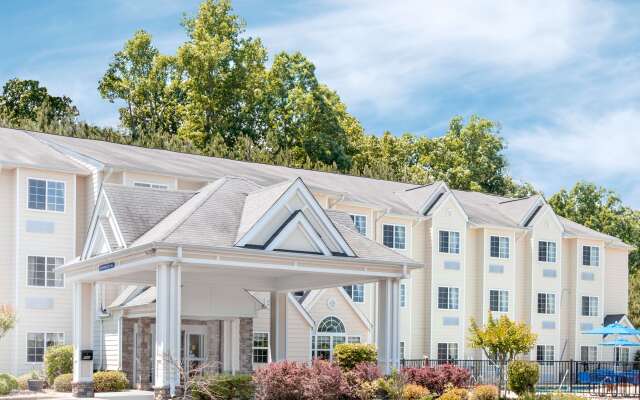 Microtel Inn & Suites by Wyndham Gardendale