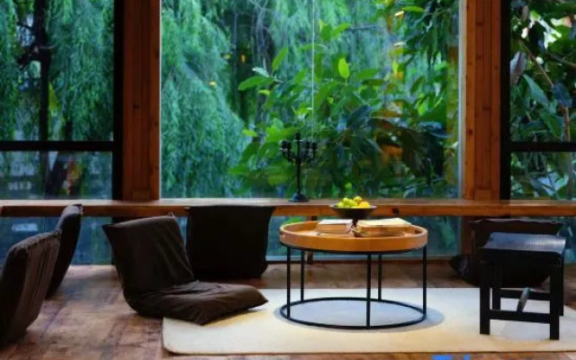 Lijiang Ruixi Xijianshu Yinluxury Fragrance Hotel
