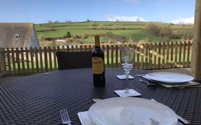 The Stables - Stokeinteignhead