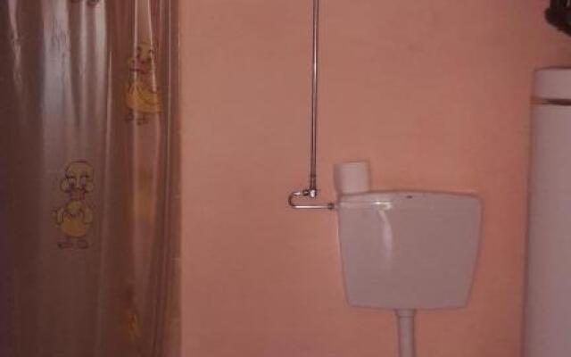 Azzone Cascina nel verde
