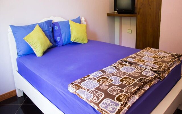 Baan Pug Takayai guesthouse