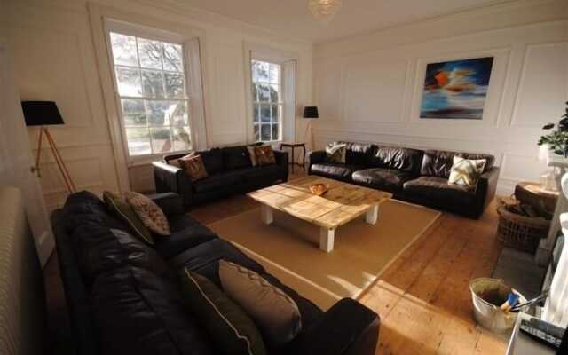 The Manor House Moreton