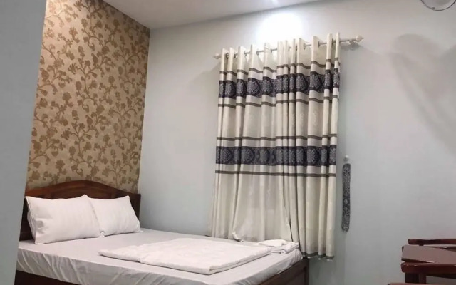 Khách Sạn Bảy Tâm - Khách Sạn Gần Dinh Thầy Thím