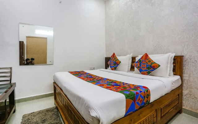 Fabhotel Sangita Dham