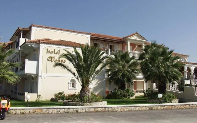 Venus Hotel & Suites