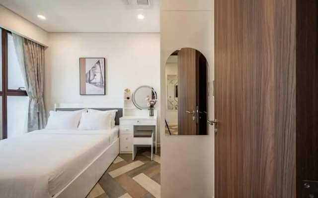 The Metropole The Galleria The Crest