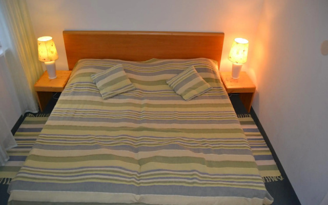 Apartments Holiday Pec