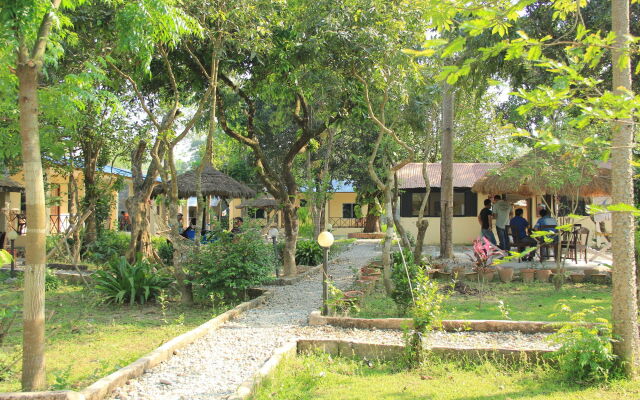 Chitwan Safari Camp & Lodge