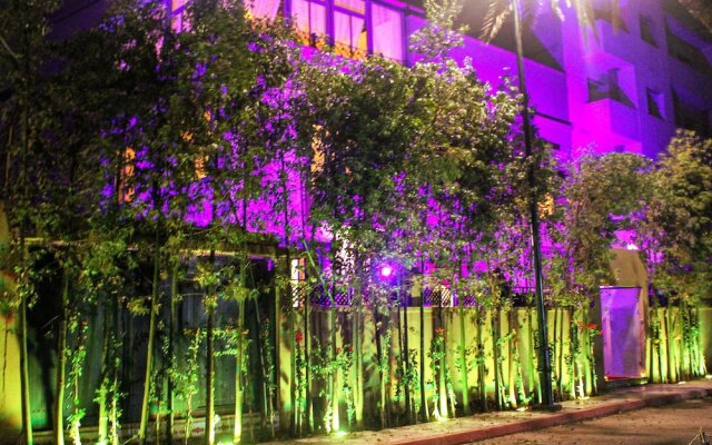 MAJOREL PEARL  Restaurant Piscine SPA