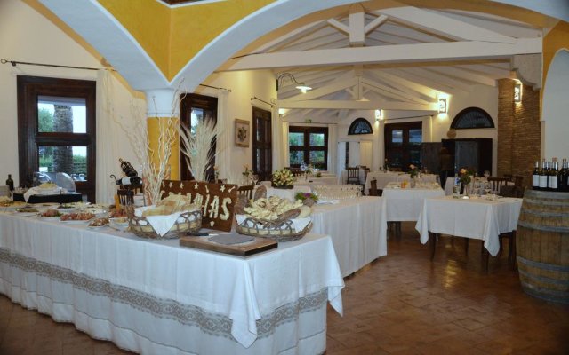 Galanias Hotel & Retreat