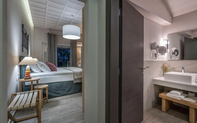 Rivazzurra Luxury BeachFront Villa