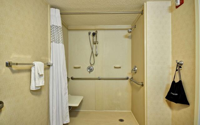 Hampton Inn Cleveland-Westlake