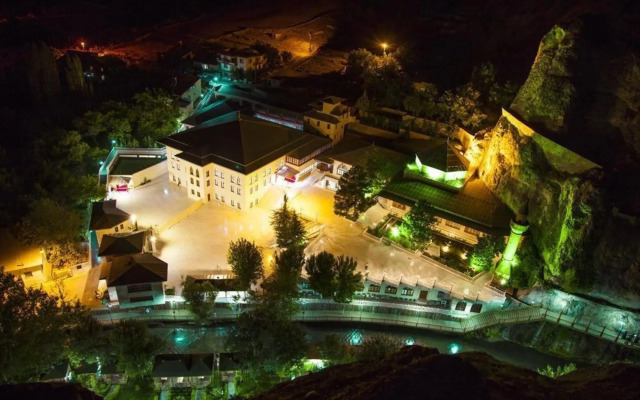 Tiryandafil Otel