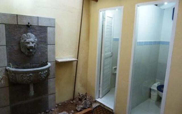 Black Cat Hostel