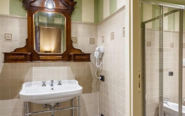 Dimora Storica Palazzo Puccini LSM