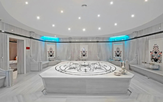 Crowne Plaza BURSA by IHG