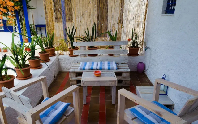 Marini Traditional Cottages