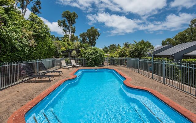 Sunset Waters Apartments