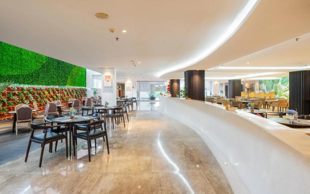 b Hotel Bali & Spa