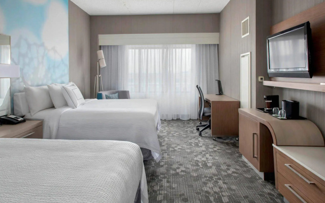 Courtyard by Marriott Newark Elizabeth