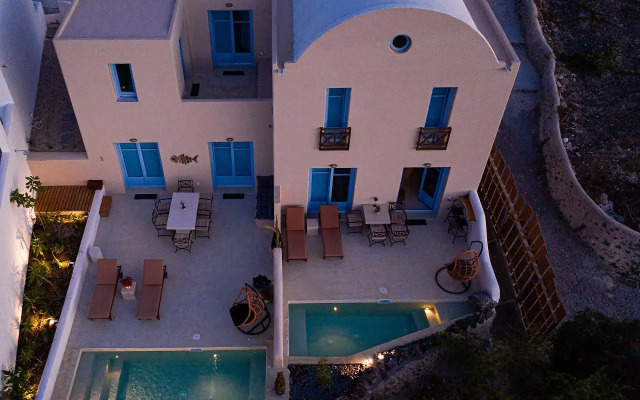 Pink Freud Villas Santorini