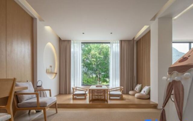 Ruyueheju Villa(Yangshuo Yulonghe Eternal Love Store)