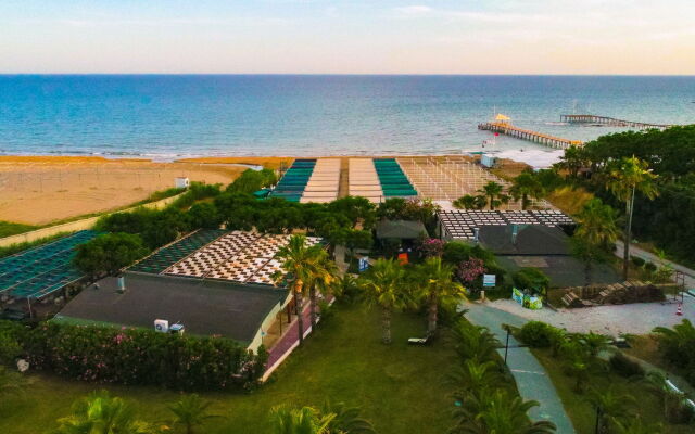 Royal Atlantis Spa & Resort