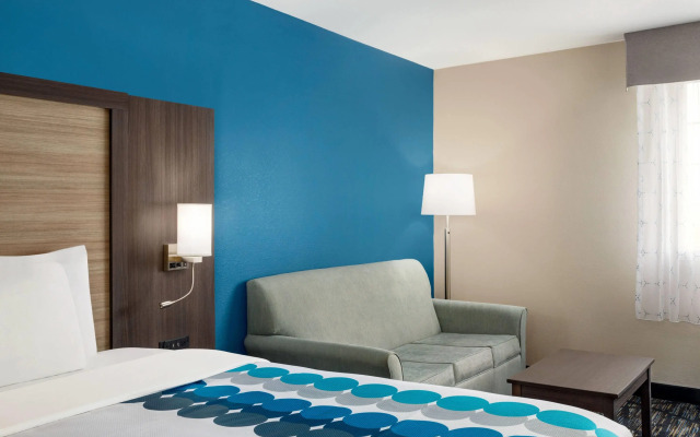 Baymont by Wyndham Blackwell I-35