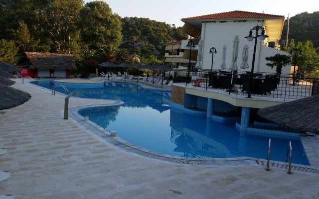 Hotel Makednos