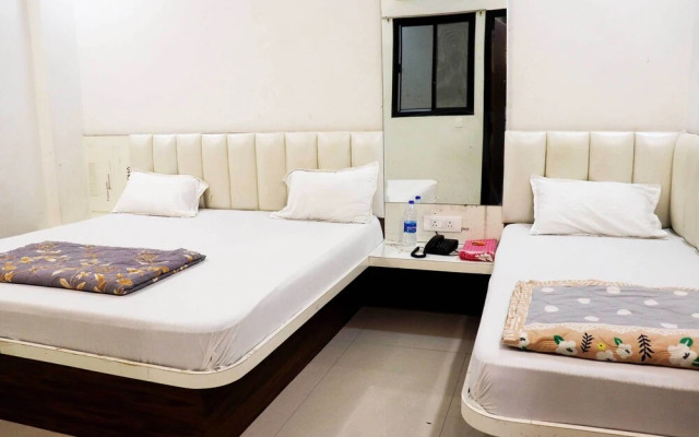 Hotel Gayatri Palace