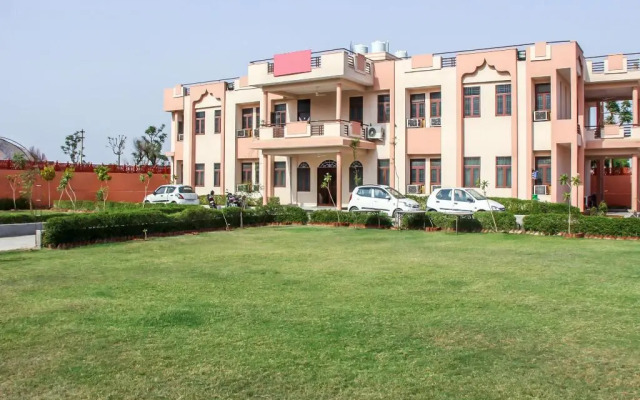 Jaipur Hotel and Resort By OYO Rooms