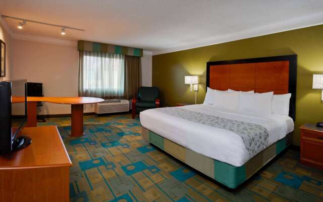 La Quinta Inn & Suites by Wyndham St. Pete-Clearwater Airpt