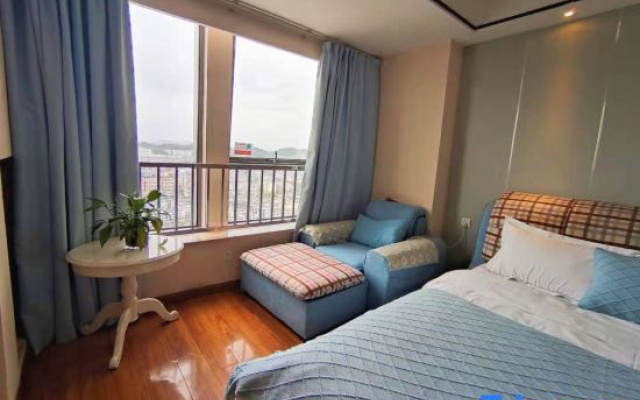 Youth Sunshine Apartment (Taizhou Wanda Store)