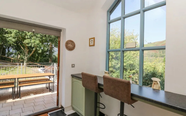 The Coach House at Plas Dolguog