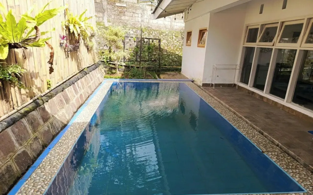 Surga Family House