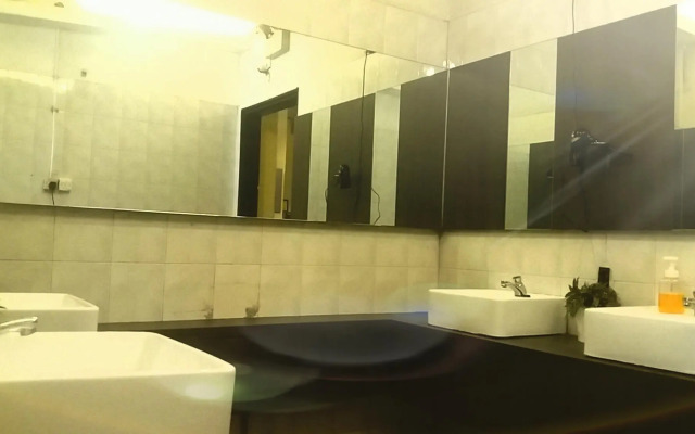 The Hive Singapore Hostel