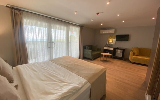 The Alarga Premier Hotel