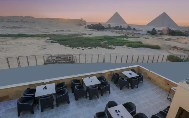 Pyramids land hotel