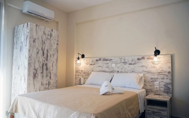 Sinodinos Deluxe Apartments
