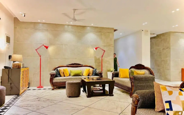 Divine Inn Hotel Rajouri Gardan