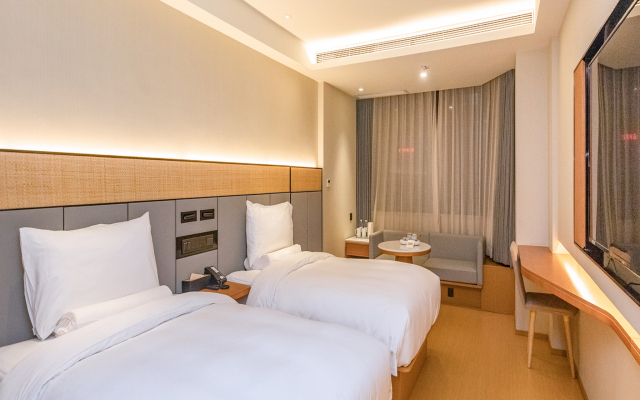 Ji Hotel (Shenzhen Shennan Aveue Huaqiang Branch)