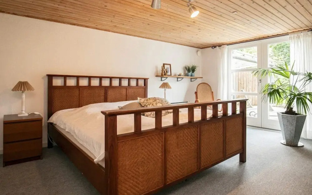 6 Person Holiday Home in Blavand