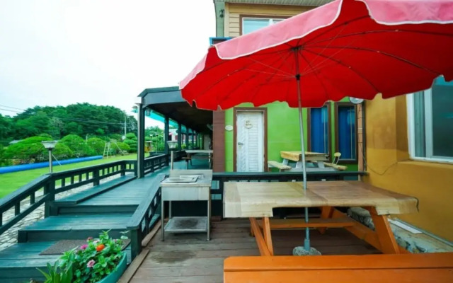 Yangyang Sky Garden Pension