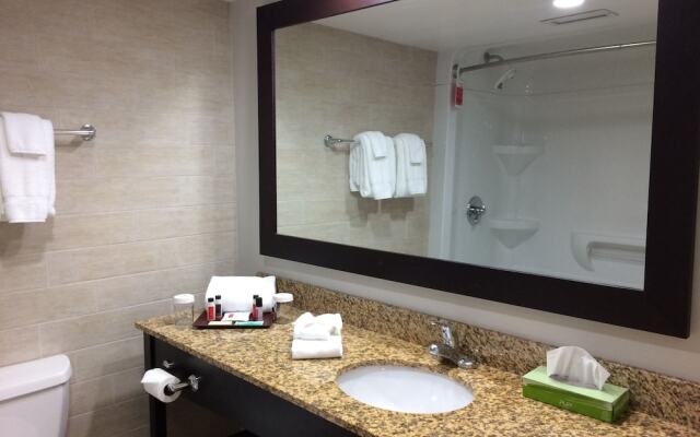 Ramada by Wyndham Cornwall