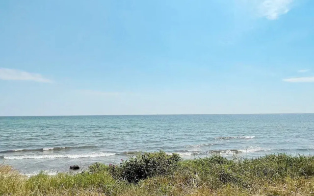 8 Person Holiday Home in Beddingestrand-by Traum