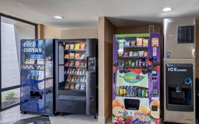 Comfort Inn and Suites Plano East