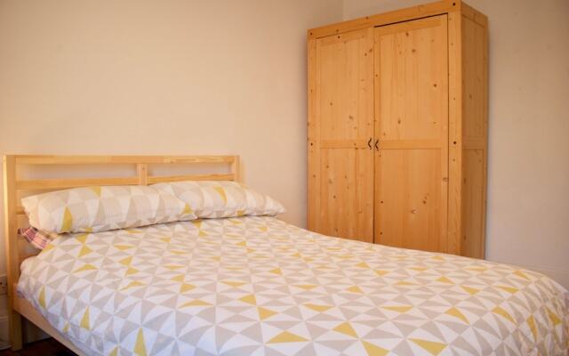 2 Bedroom Seaside Flat